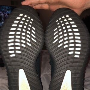 Yeezy boost 350 v2